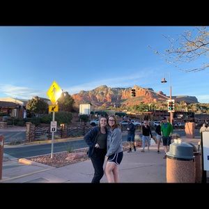 Meet your Posher, Jenna